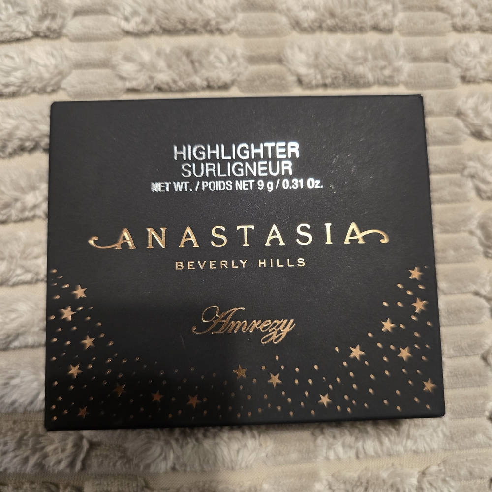 Anastasia Beverly Hills Amrezy Highlighter BNIB